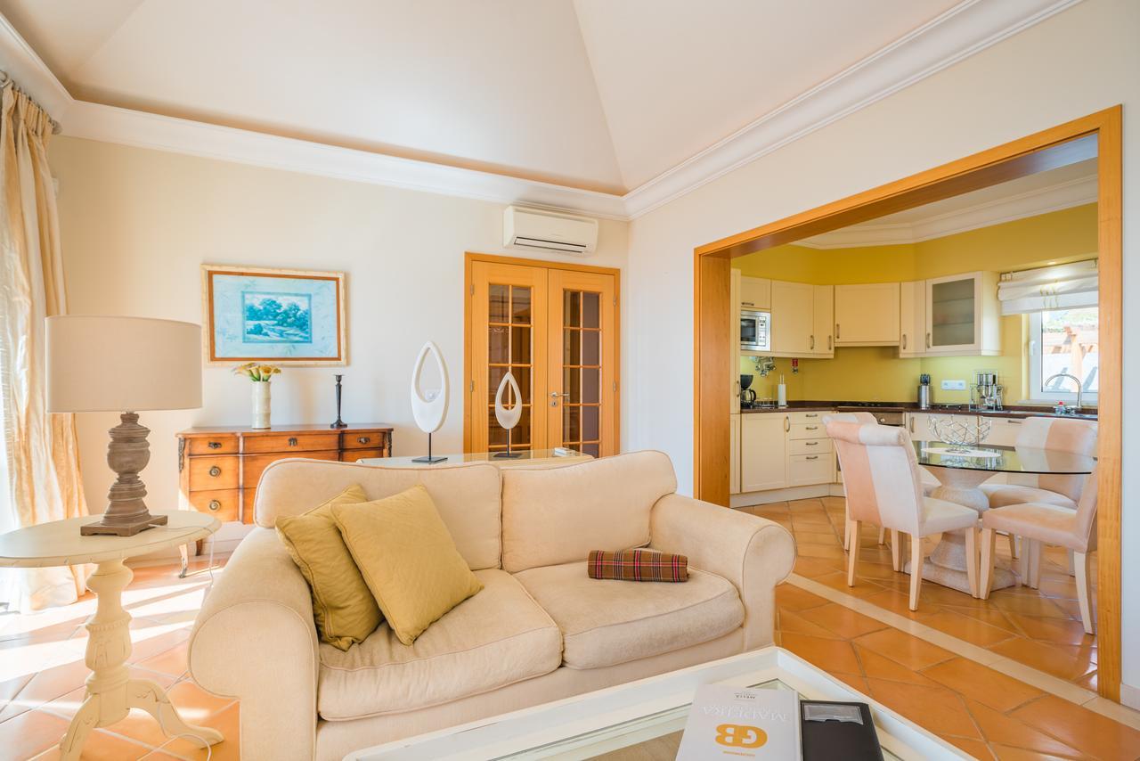 Luxury One Bedroom Palheiro Village By Hr Madeira 푼샬 외부 사진