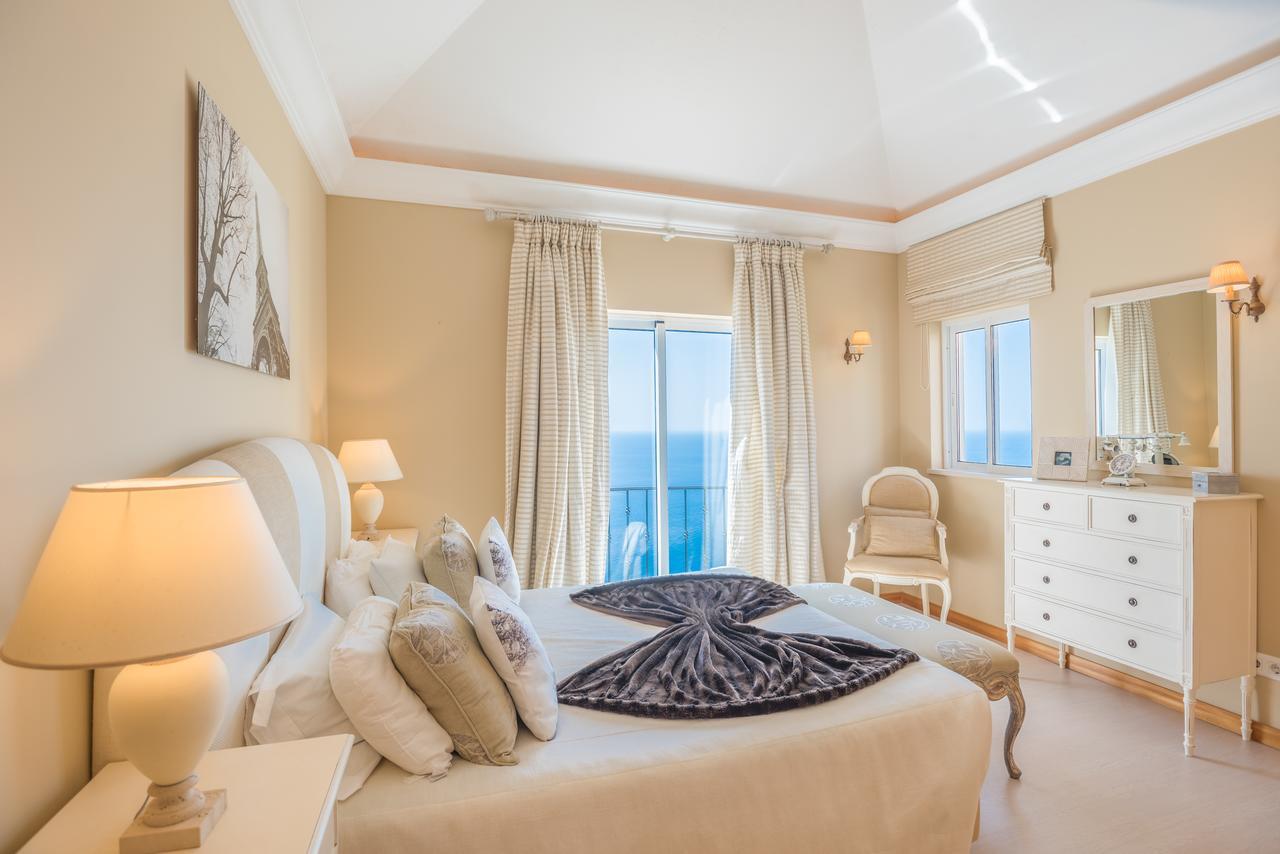 Luxury One Bedroom Palheiro Village By Hr Madeira 푼샬 외부 사진